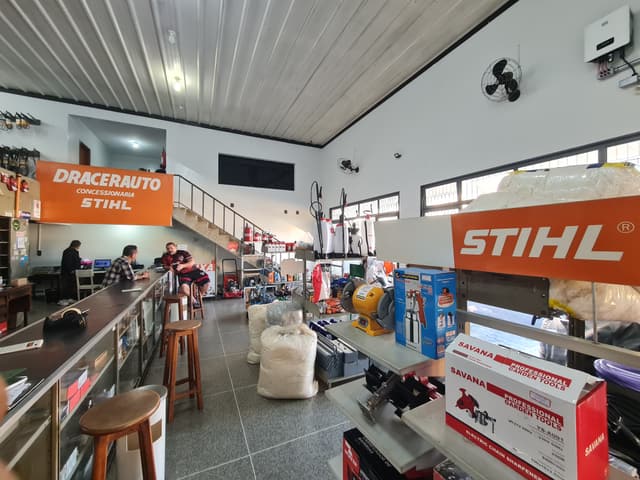 Atendimento no balcão da Dracerauto
